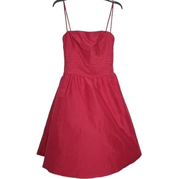 BCBGMaxAzria Dresses & Skirts - BCBGMAXAZARIA 100% Silk Red A Line Cocktail Dress Size 6